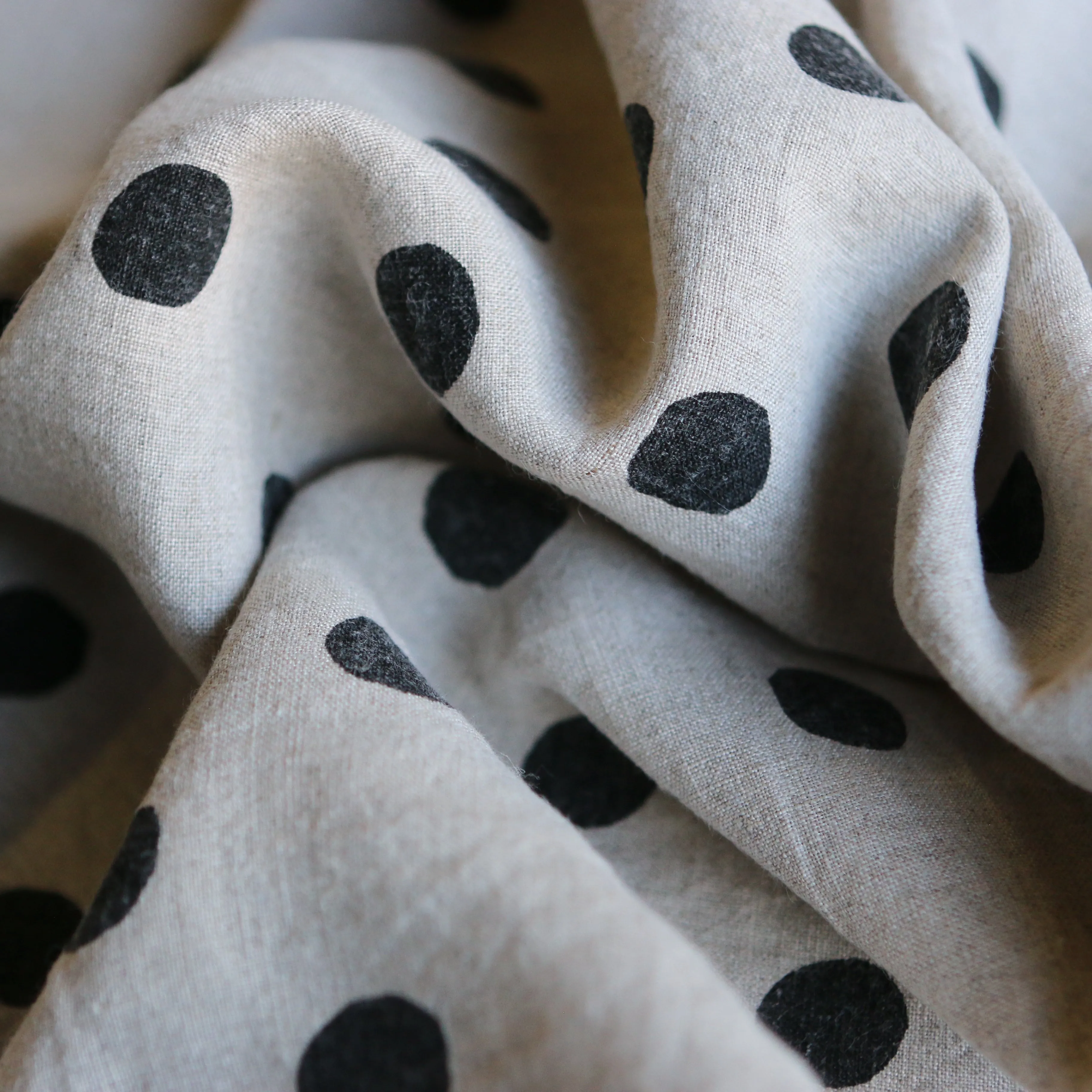 Bigger Spot Natural Linen