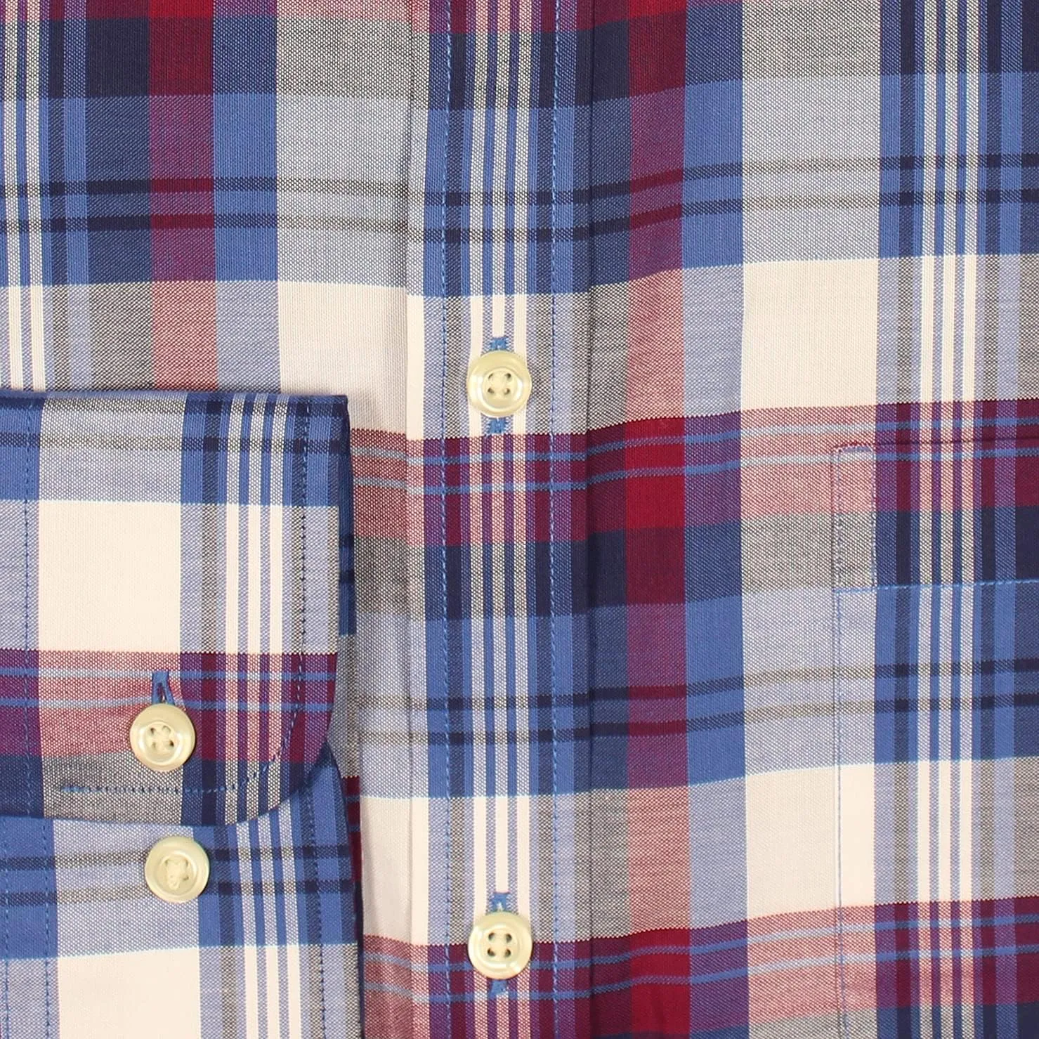 Roundtree & Yorke Lightweight Pinpoint Oxford Men's Long Sleeve Dress Shirt - Regular Sizes