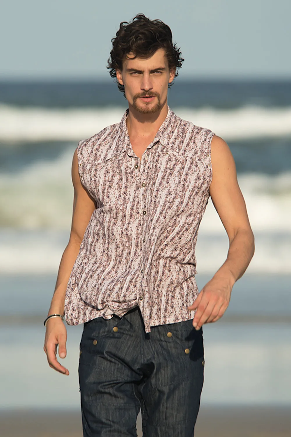 WANDERER SLEEVELESS